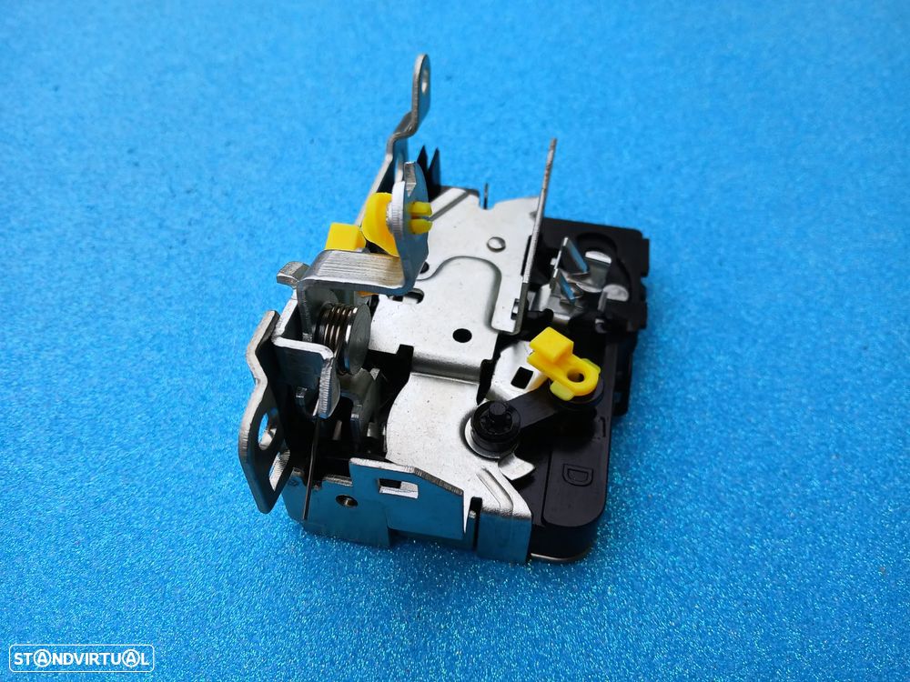 Fechadura porta Iveco Daily de 1999 em diante  NOVA - 4