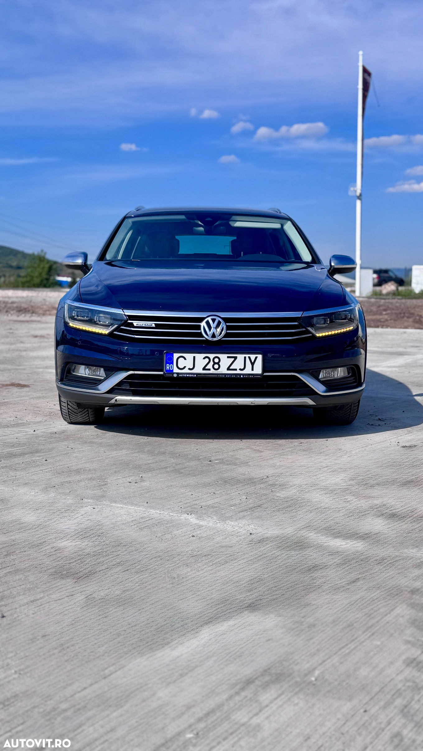 Volkswagen Passat Alltrack 2.0 TDI SCR 4Motion DSG (BMT) - 9