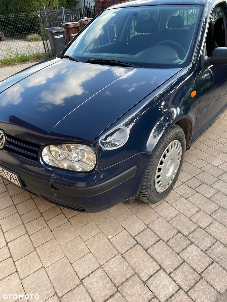 Volkswagen Golf 1.9 TDI Comfortline - 4