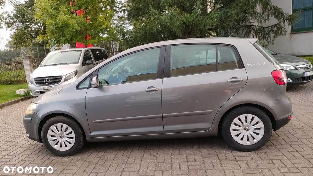 Volkswagen Golf Plus 1.9 TDI DPF Tour Edition - 13