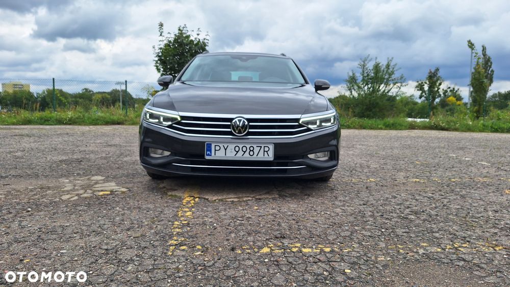 Volkswagen Passat 1.6 TDI SCR DSG Comfortline - 18
