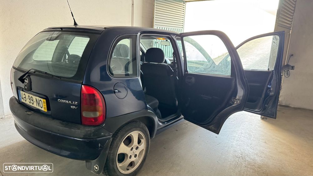 Opel Corsa 1.2 16V - 4