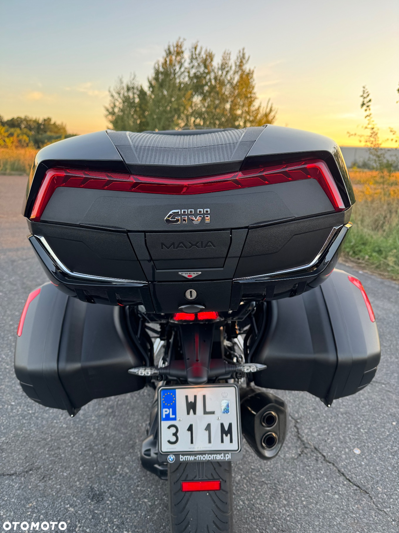 BMW R - 9