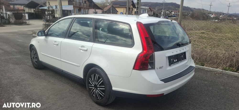 Volvo V50 1.6D DPF DRIVe - 6