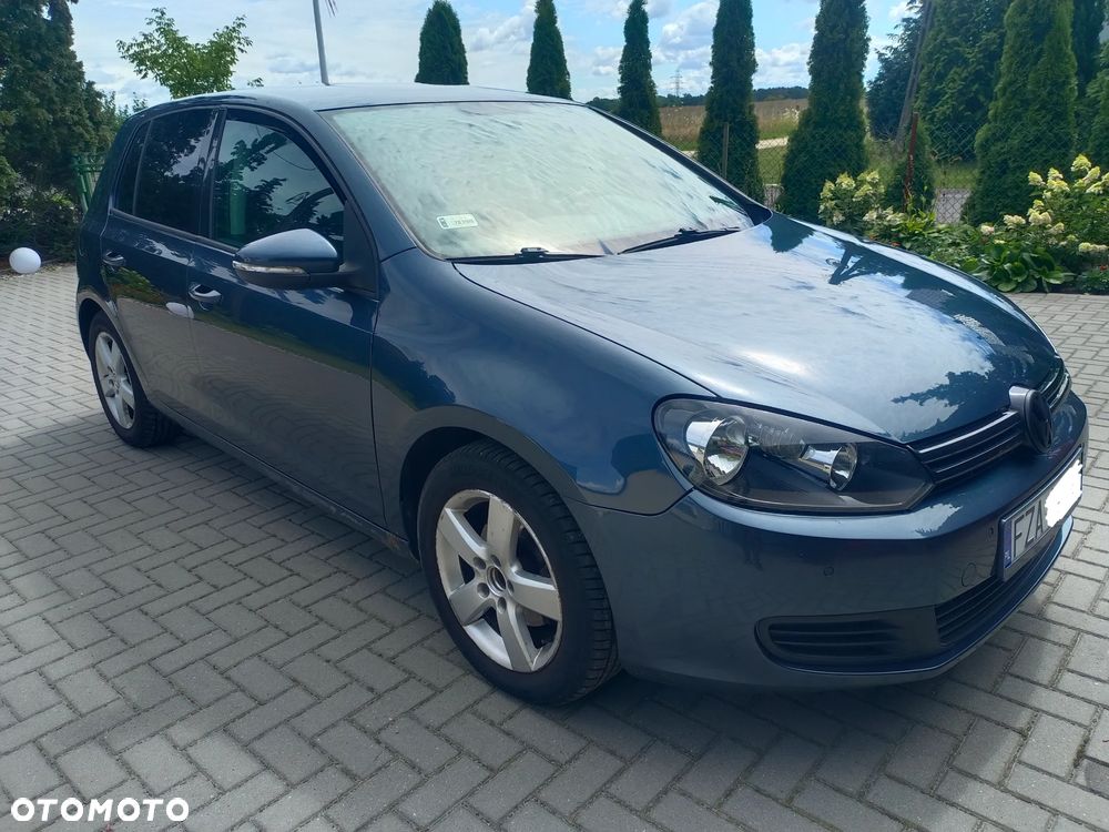 Volkswagen Golf - 1