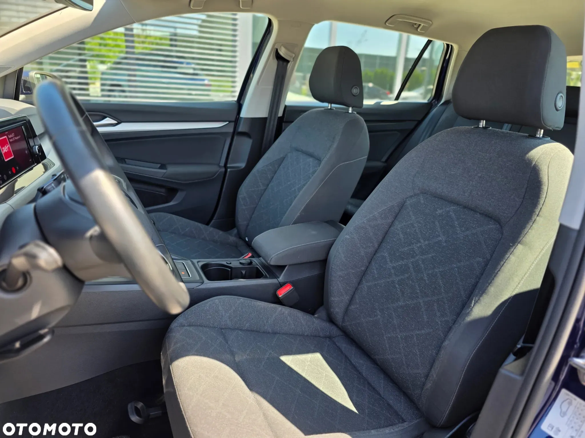 Volkswagen Golf - 10