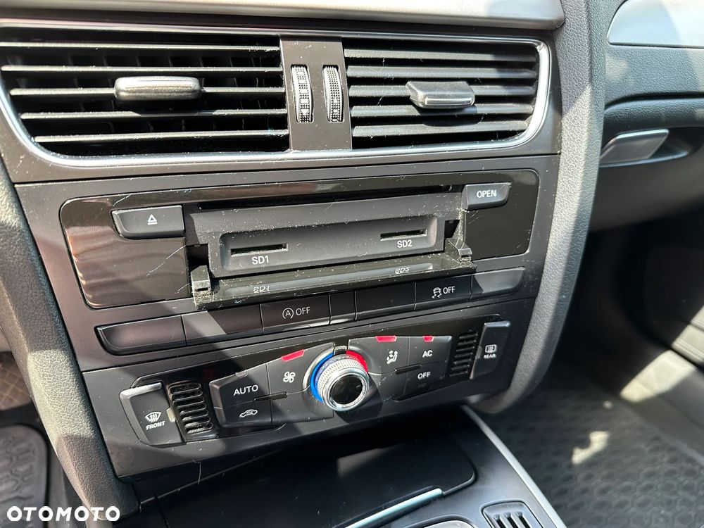 Audi A4 Limousine - 14