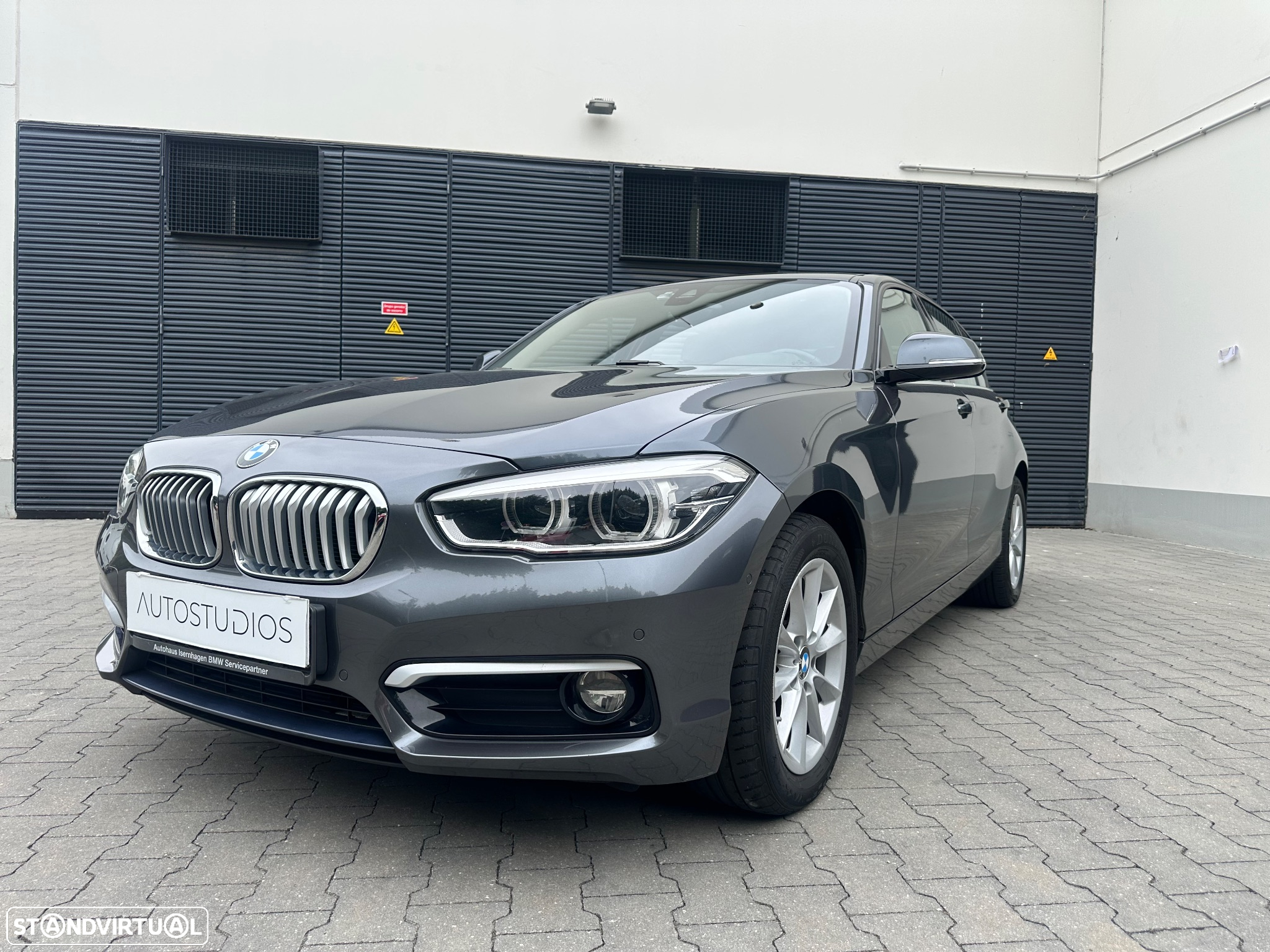BMW 118 i Aut. Advantage - 2