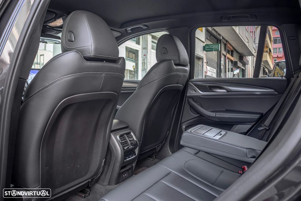 BMW X3 30 e xDrive Pack M - 40