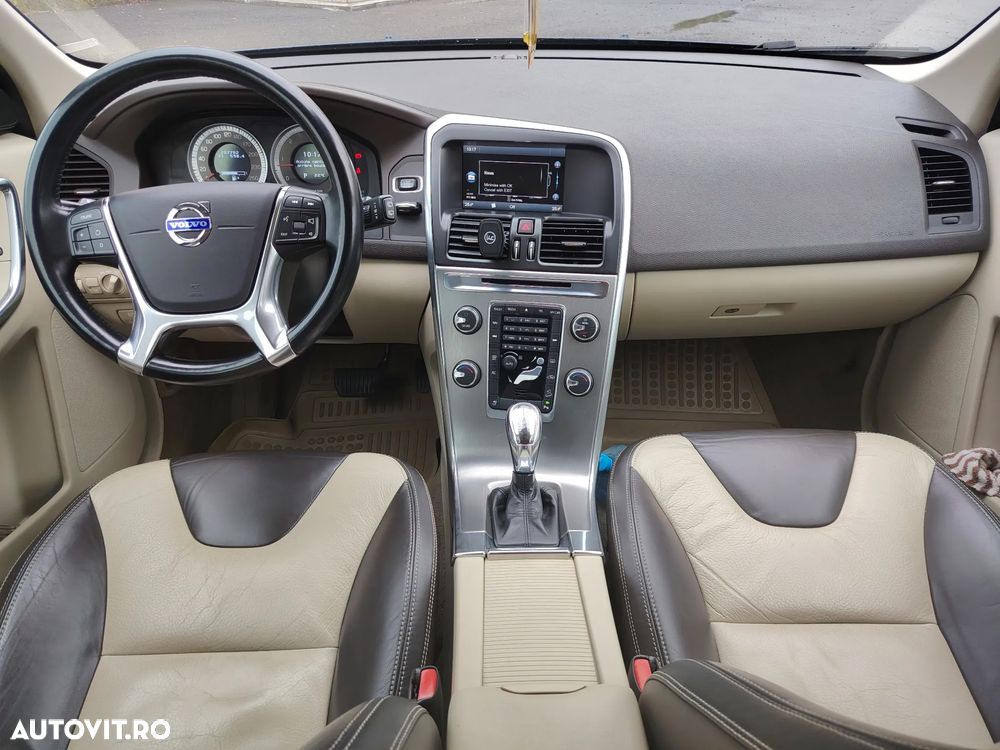 Volvo XC 60 D4 AWD Rdesign - 7