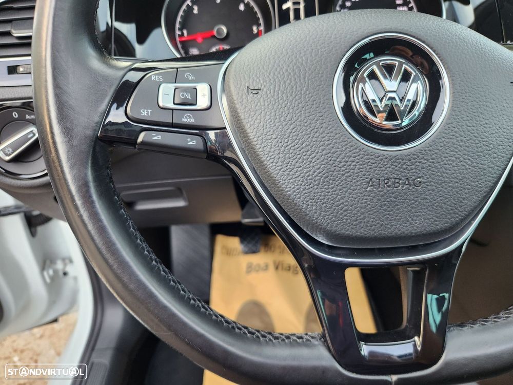 VW Golf 2.0 TDI BlueMotion Edition - 20