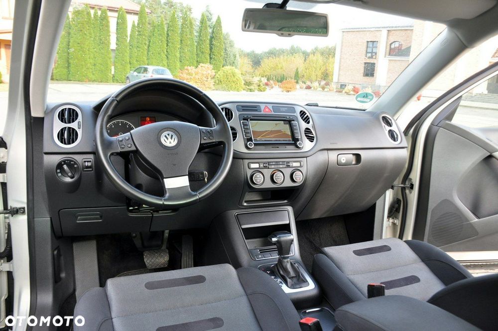 Volkswagen Tiguan - 28