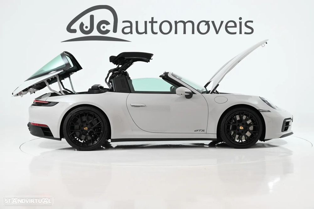 Porsche 911 (992) Targa 4 GTS PDK - 9