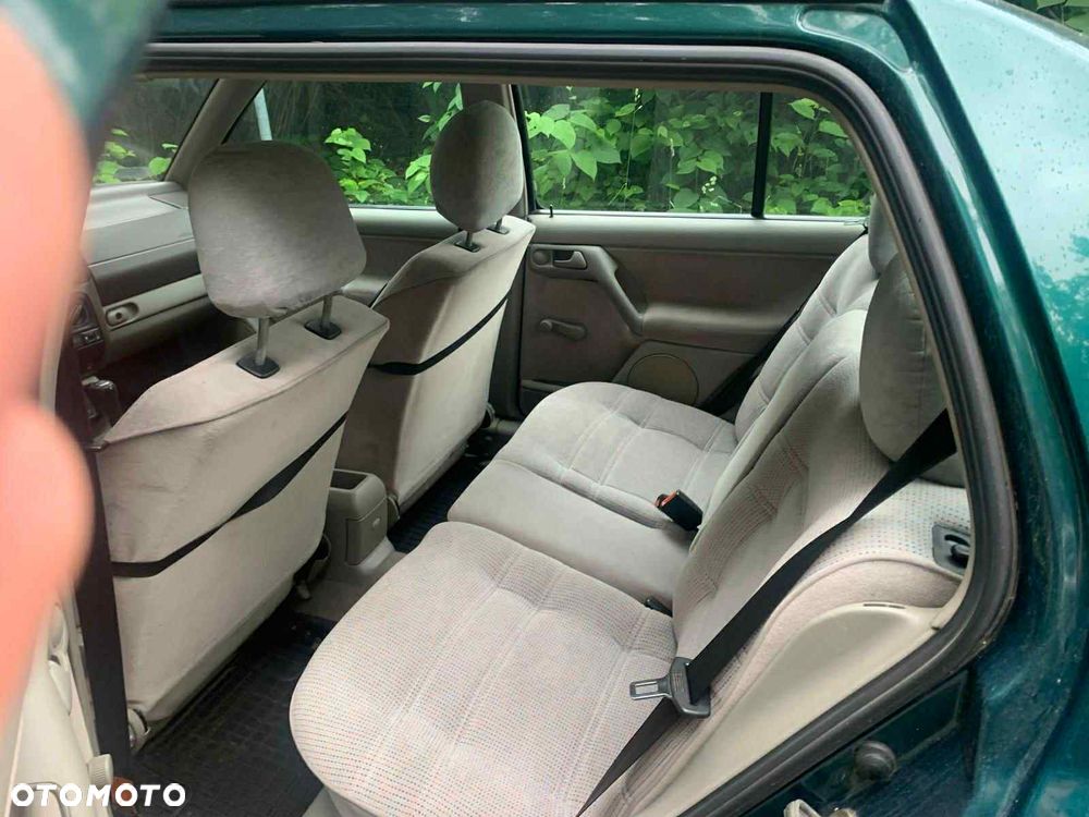 Volkswagen Vento - 8