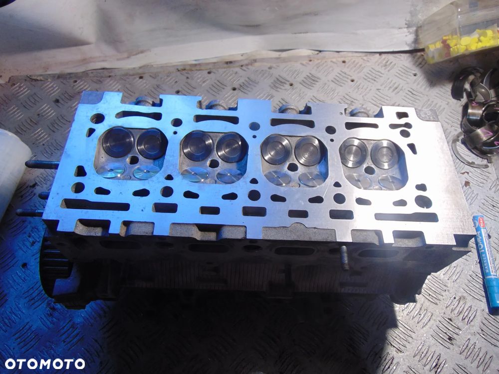 głowica Renault scenic 2 1,8 16 v F4U zmienna faza po regeneracji cena za sztukę - 1