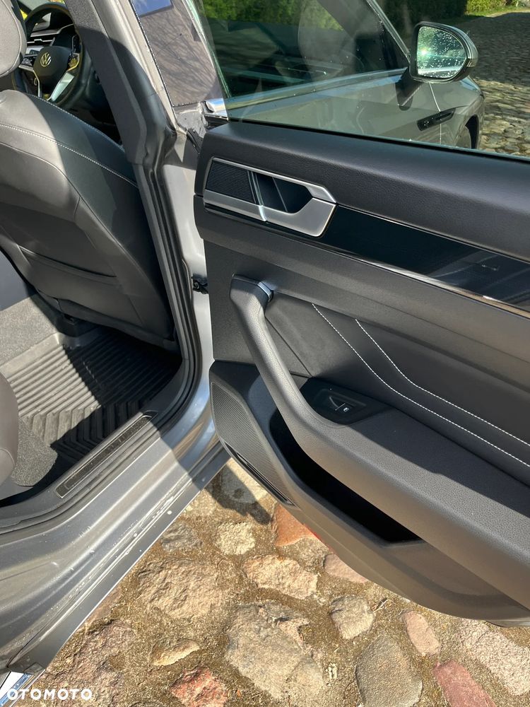 Volkswagen Arteon 2.0 TDI R-Line DSG - 13