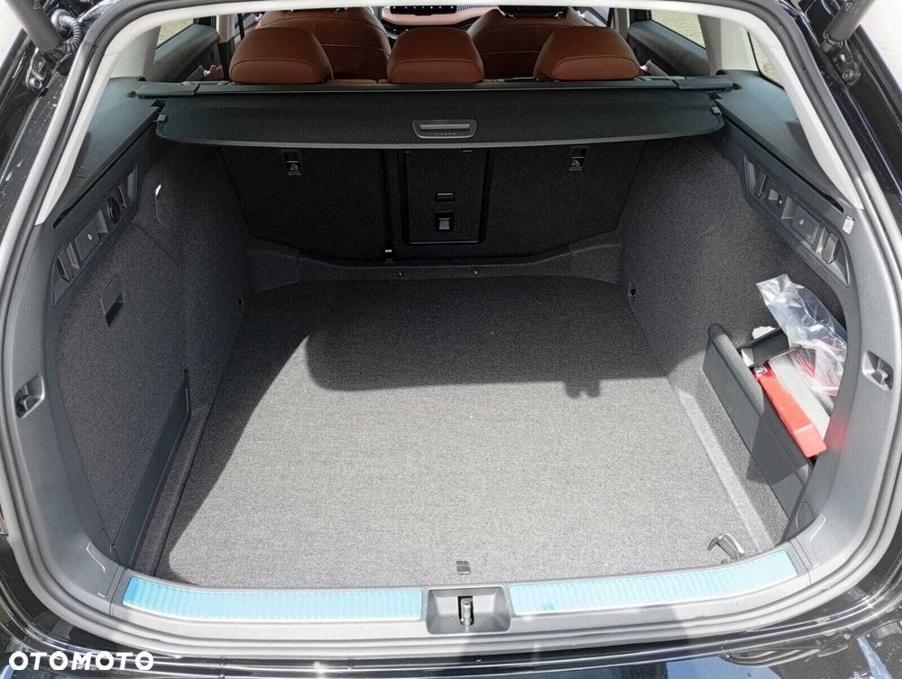Skoda Superb 2.0 TDI SCR 4x4 L&K DSG - 23