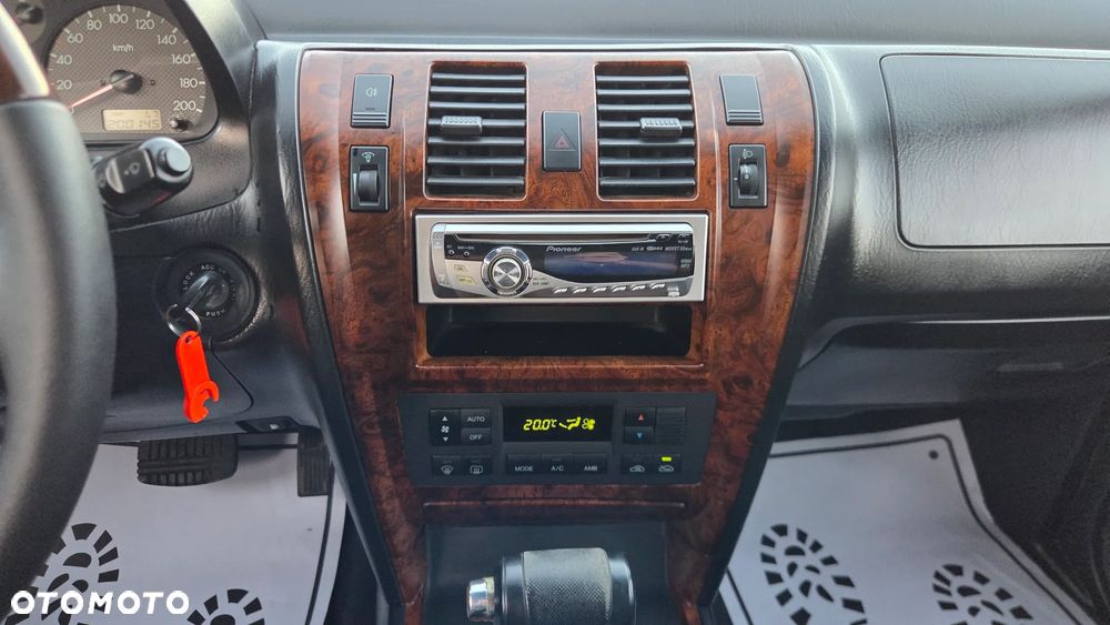 Hyundai Terracan - 16