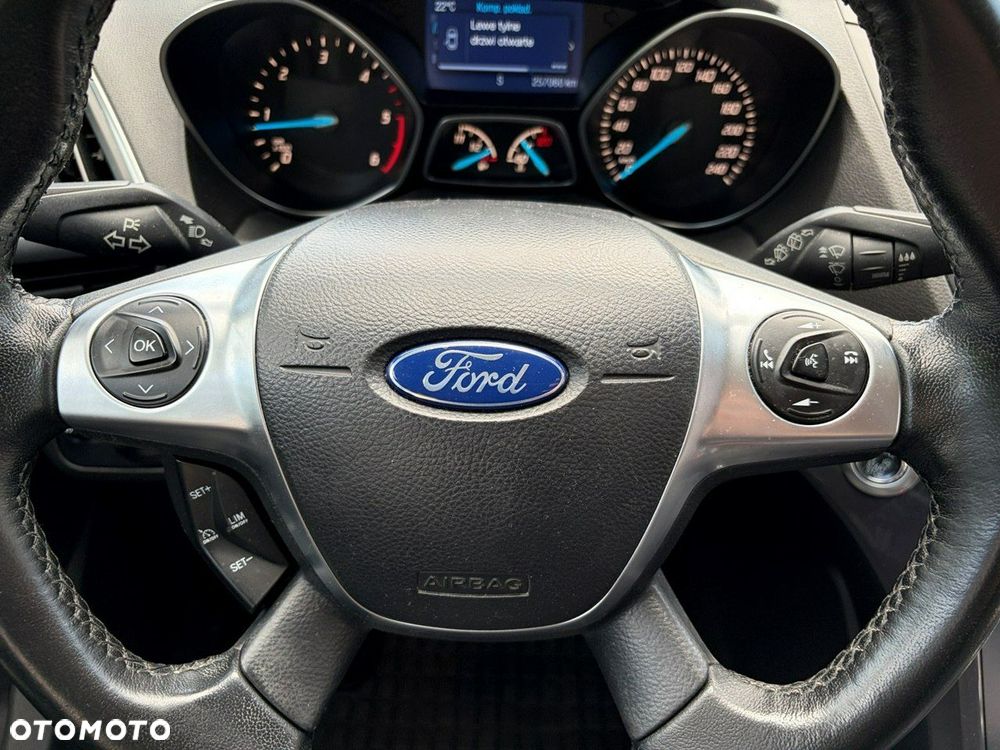 Ford Kuga - 20