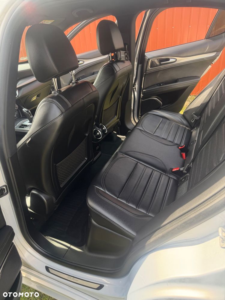 Alfa Romeo Stelvio 2.0 Turbo Veloce Q4 - 15