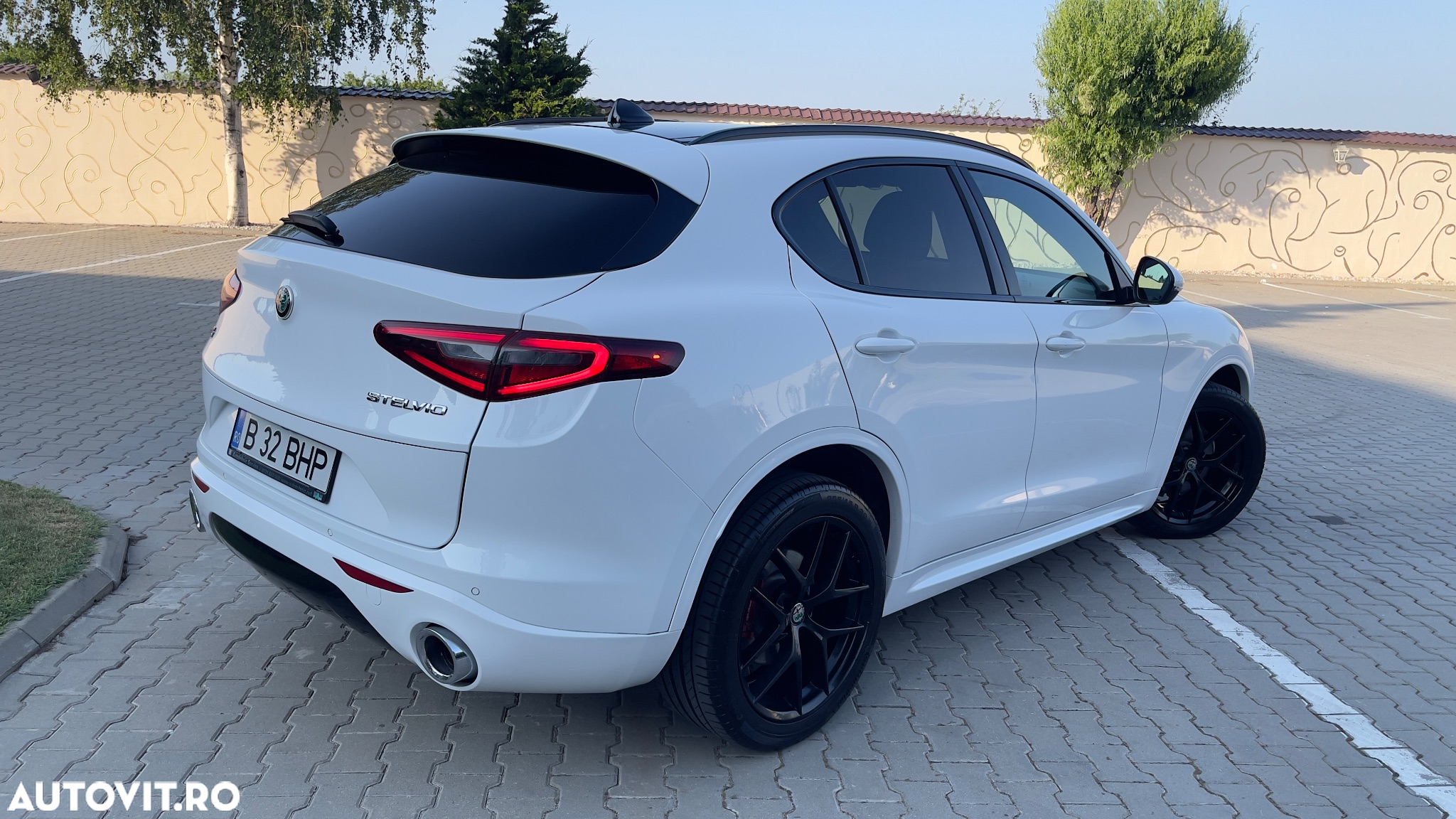 Alfa Romeo Stelvio 2.0 Turbo 16V AT8-Q4 Veloce - 19