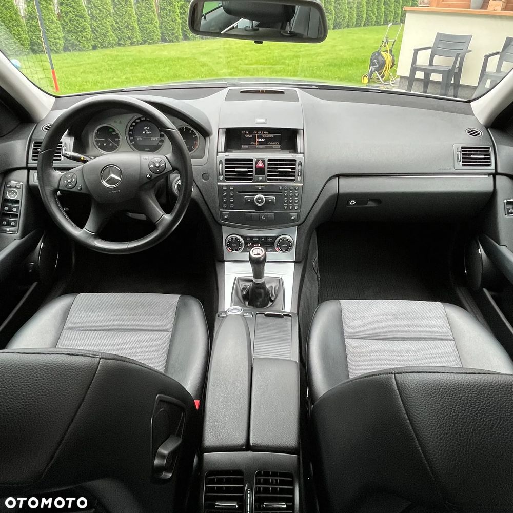 Mercedes-Benz Klasa C 180 Kompressor BlueEFFICIENCY Avantgarde - 14