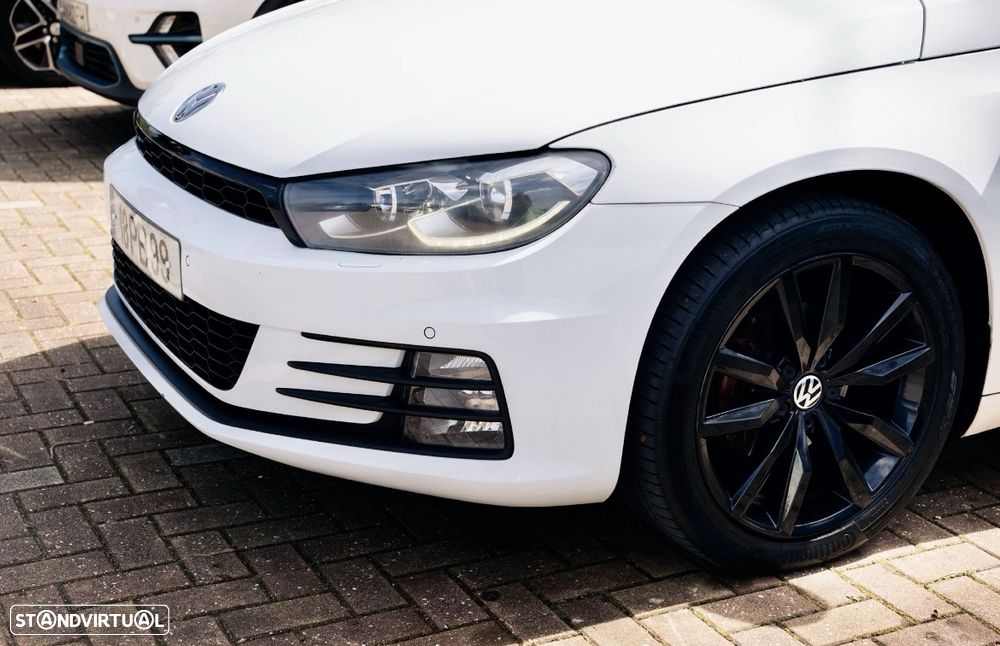 VW Scirocco 2.0 TDI Sport DSG - 11