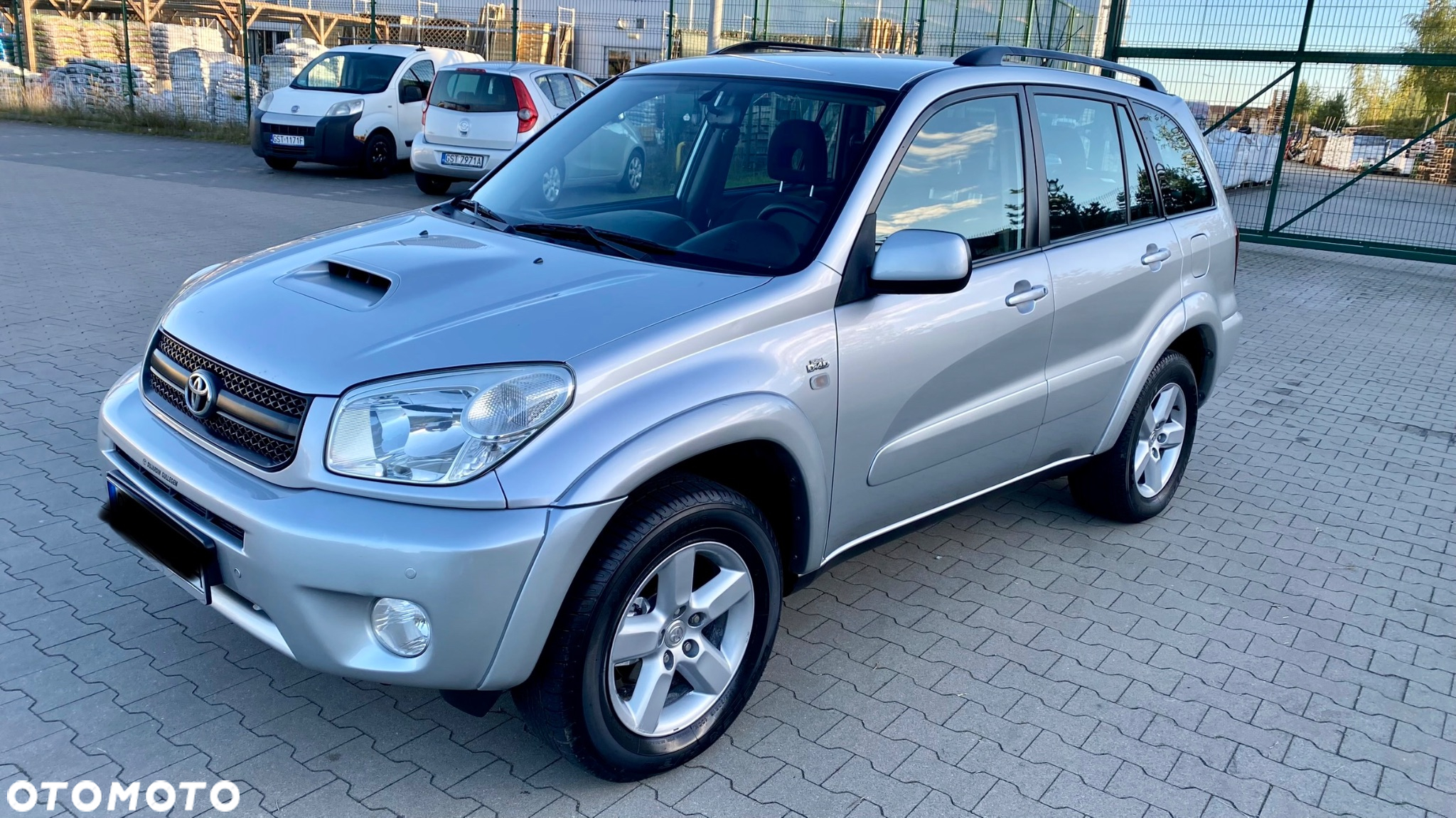 Toyota RAV4 - 9