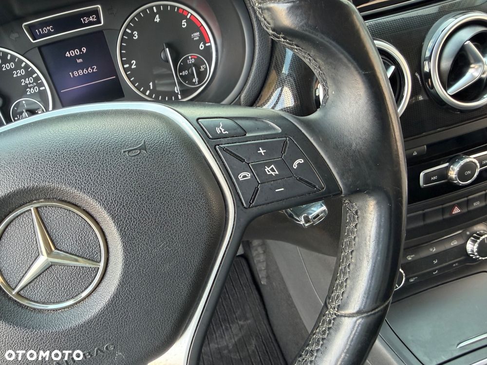 Mercedes-Benz Klasa B 180 d BlueEFFICIENCY Edition - 34