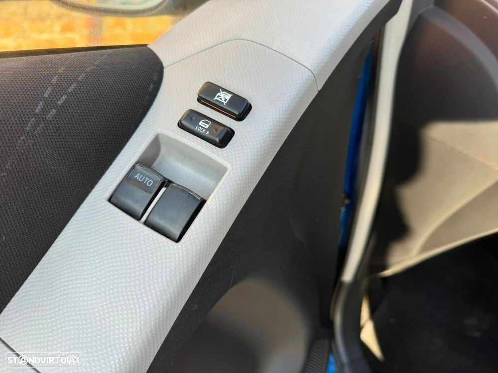 Toyota Yaris 1.0 VVT-i AC - 15