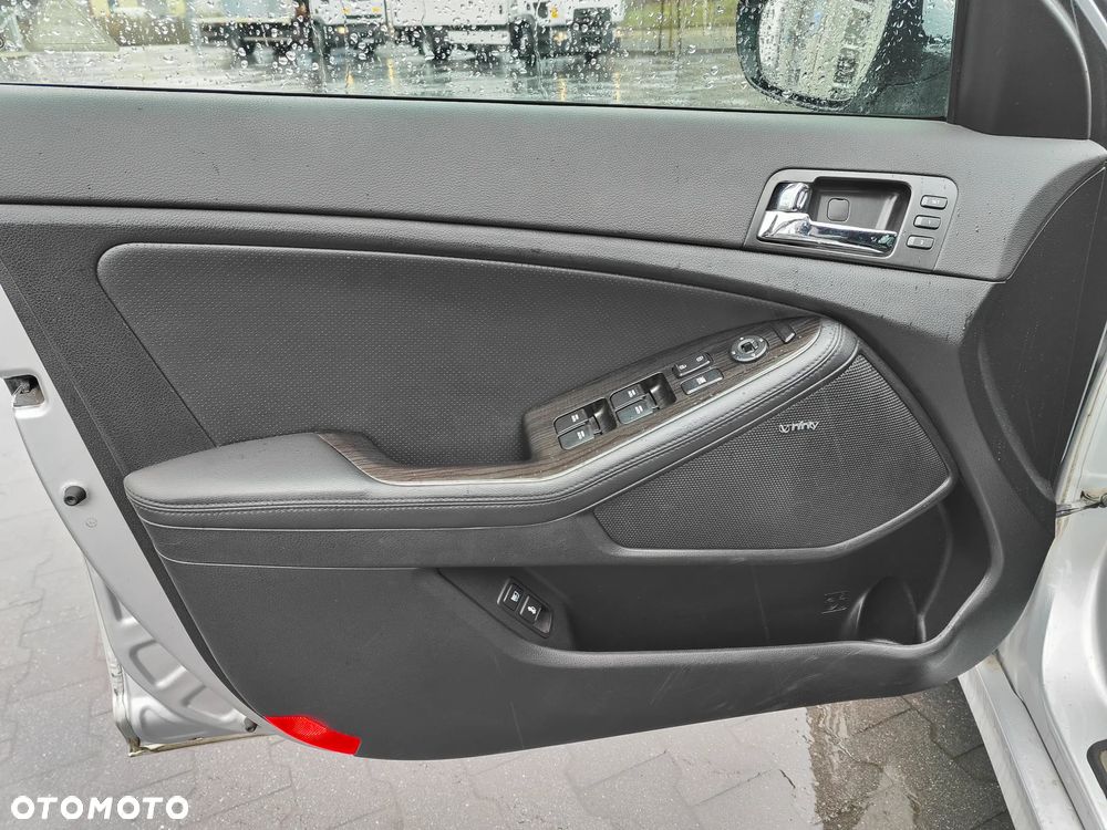 Kia Optima 1.7 CRDi XL - 12