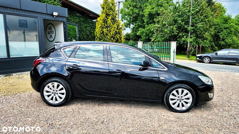 Opel Astra 1.4 T Cosmo - 11