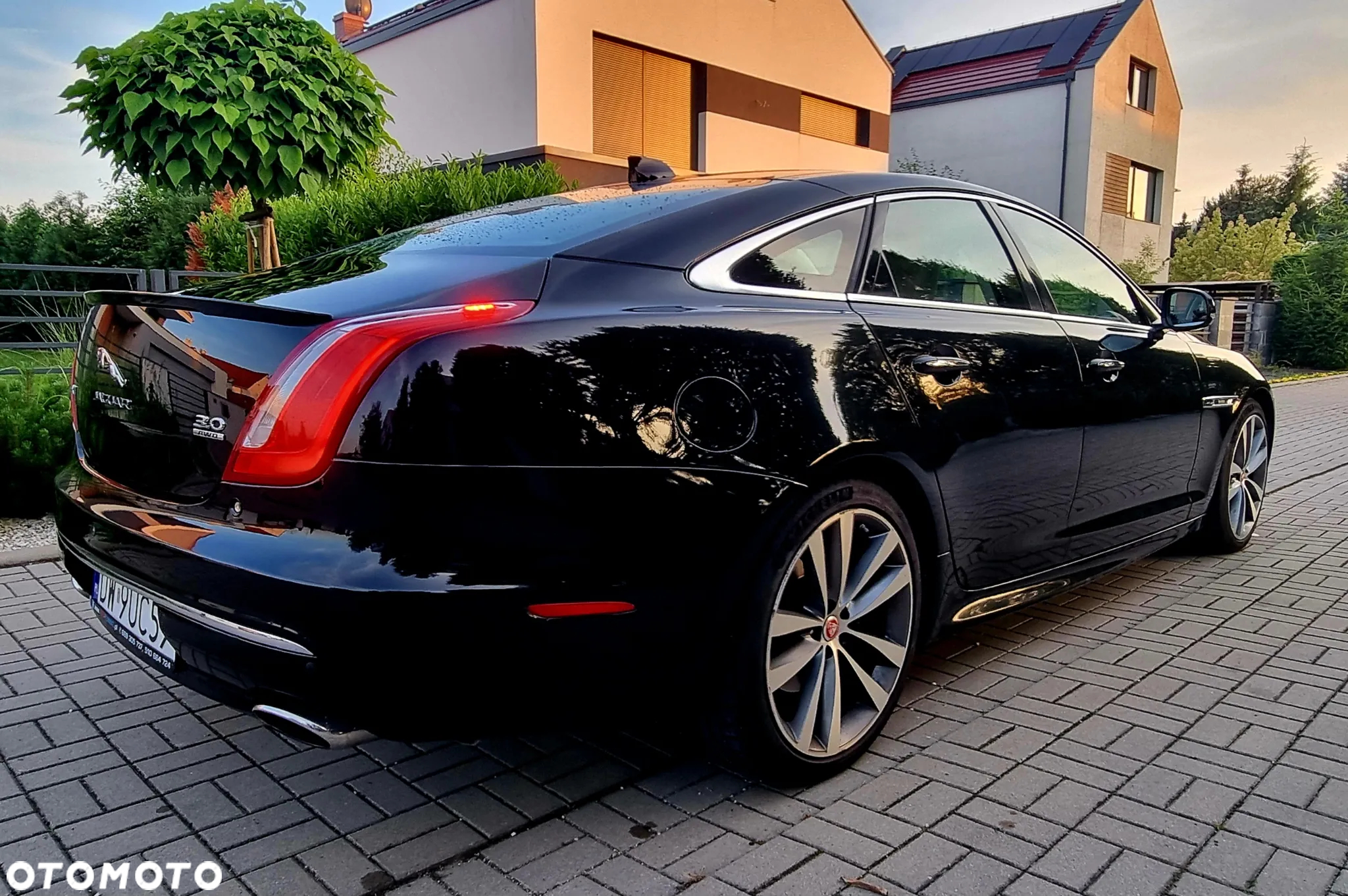 Jaguar XJ 3.0 V6 Kompressor AWD R-Sport - 3