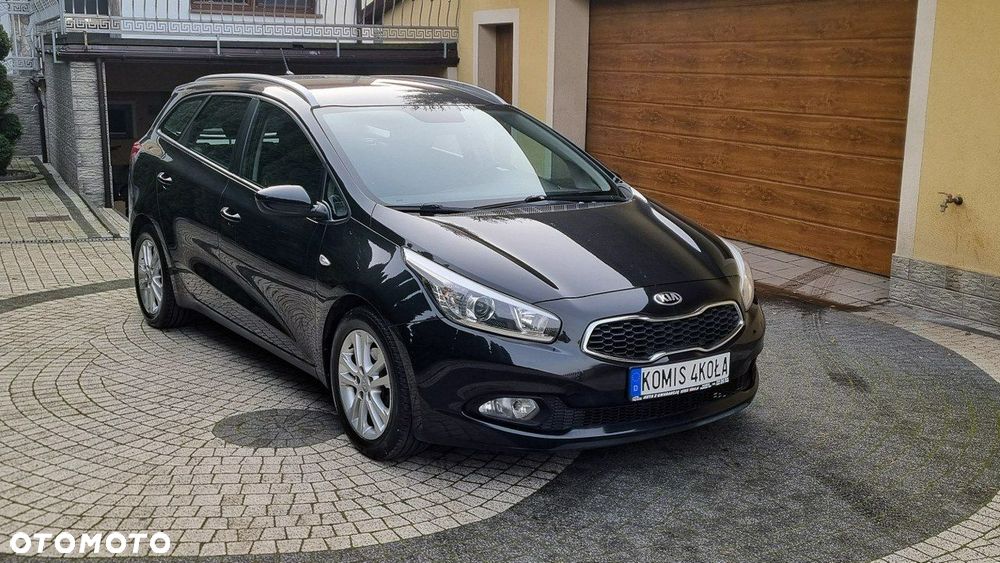 Kia Ceed - 8