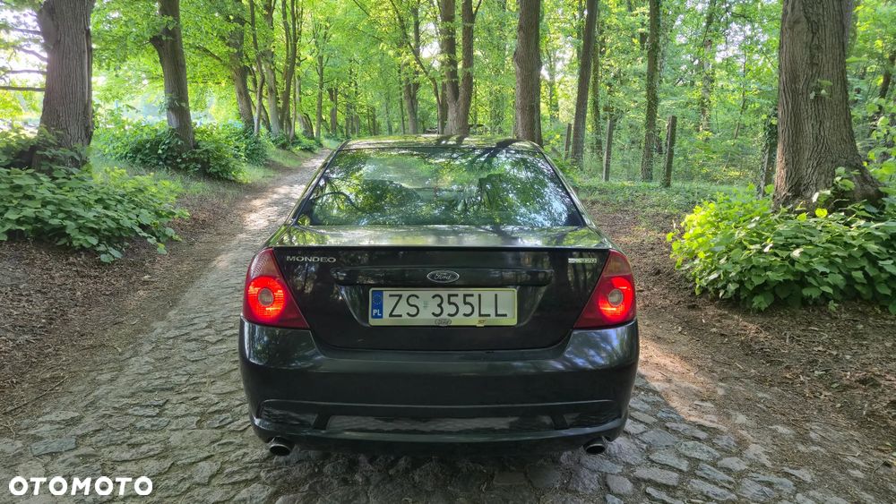 Ford Mondeo - 8