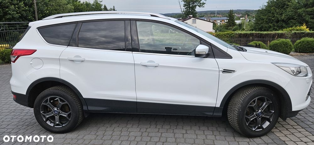 Ford Kuga - 2