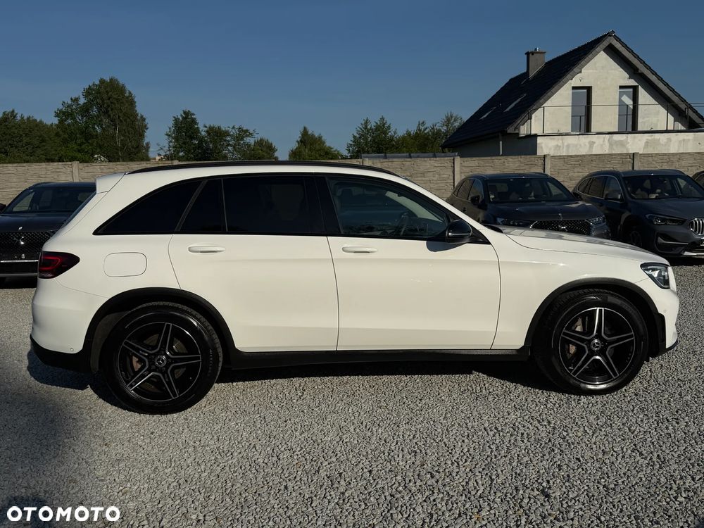 Mercedes-Benz GLC 200 d 4Matic 9G-TRONIC AMG Line - 18