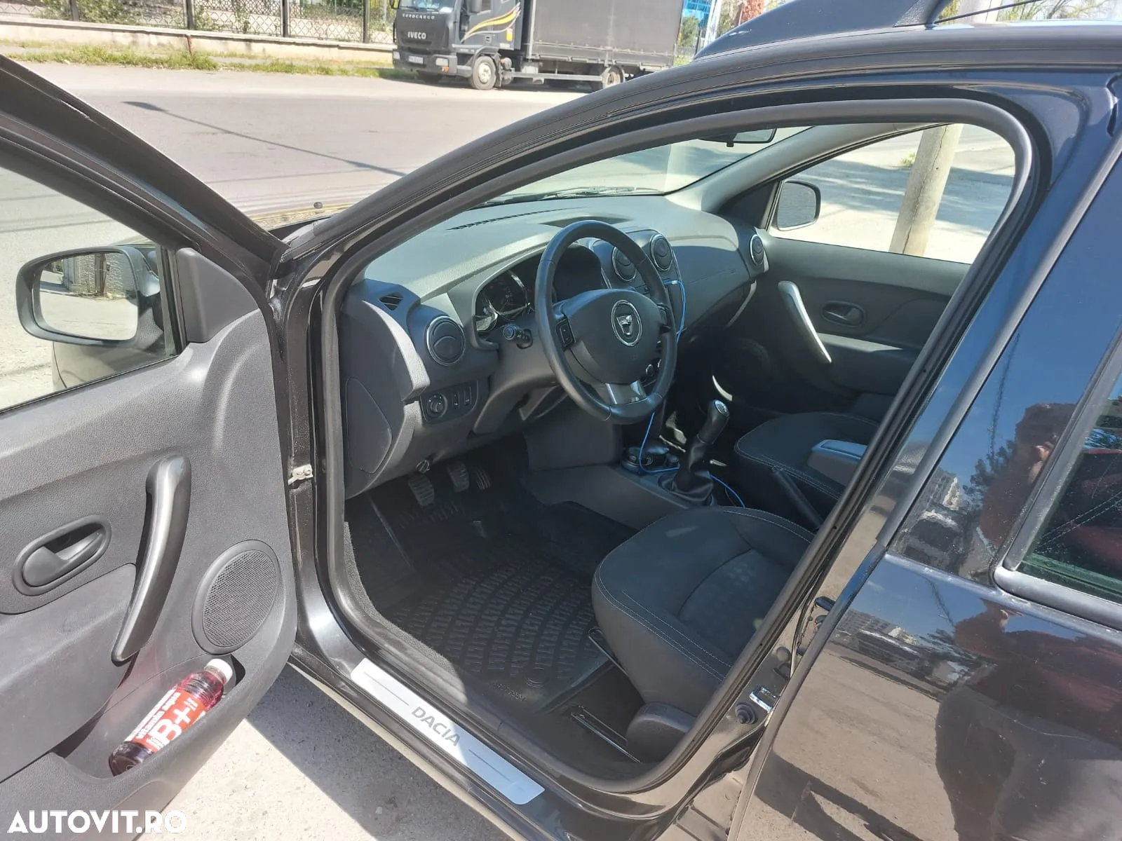 Dacia Logan MCV TCe 90 S&S Prestige - 9