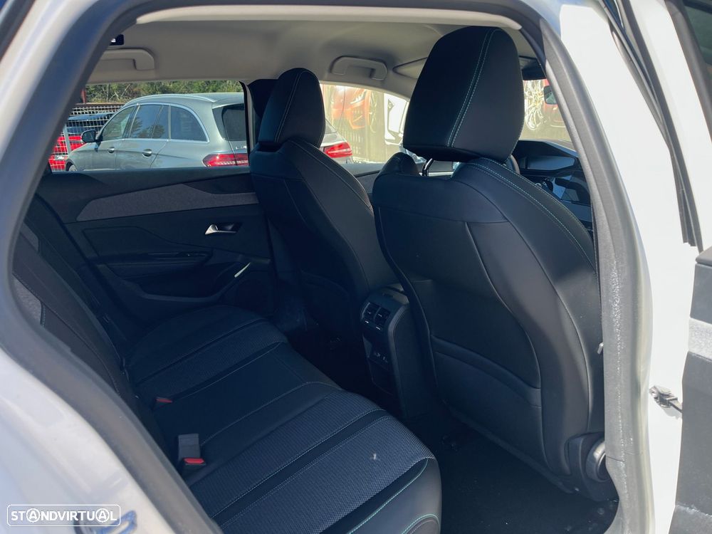 Peugeot 308 SW PureTech 130 EAT8 Allure - 42