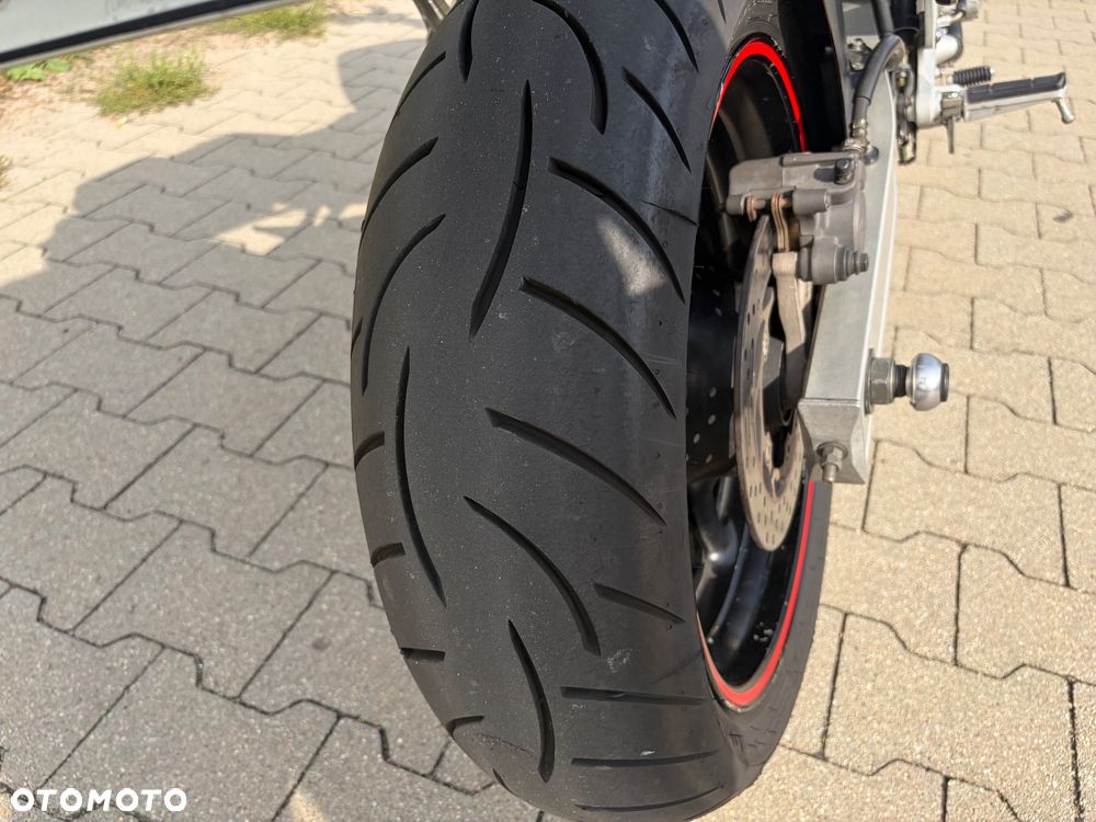 Yamaha FZ6 - 16