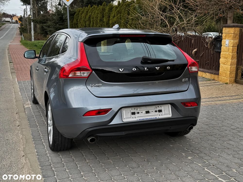 Volvo V40 D3 Summum - 18