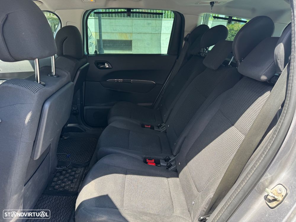 Peugeot 5008 1.6 BlueHDi Allure J17 - 9