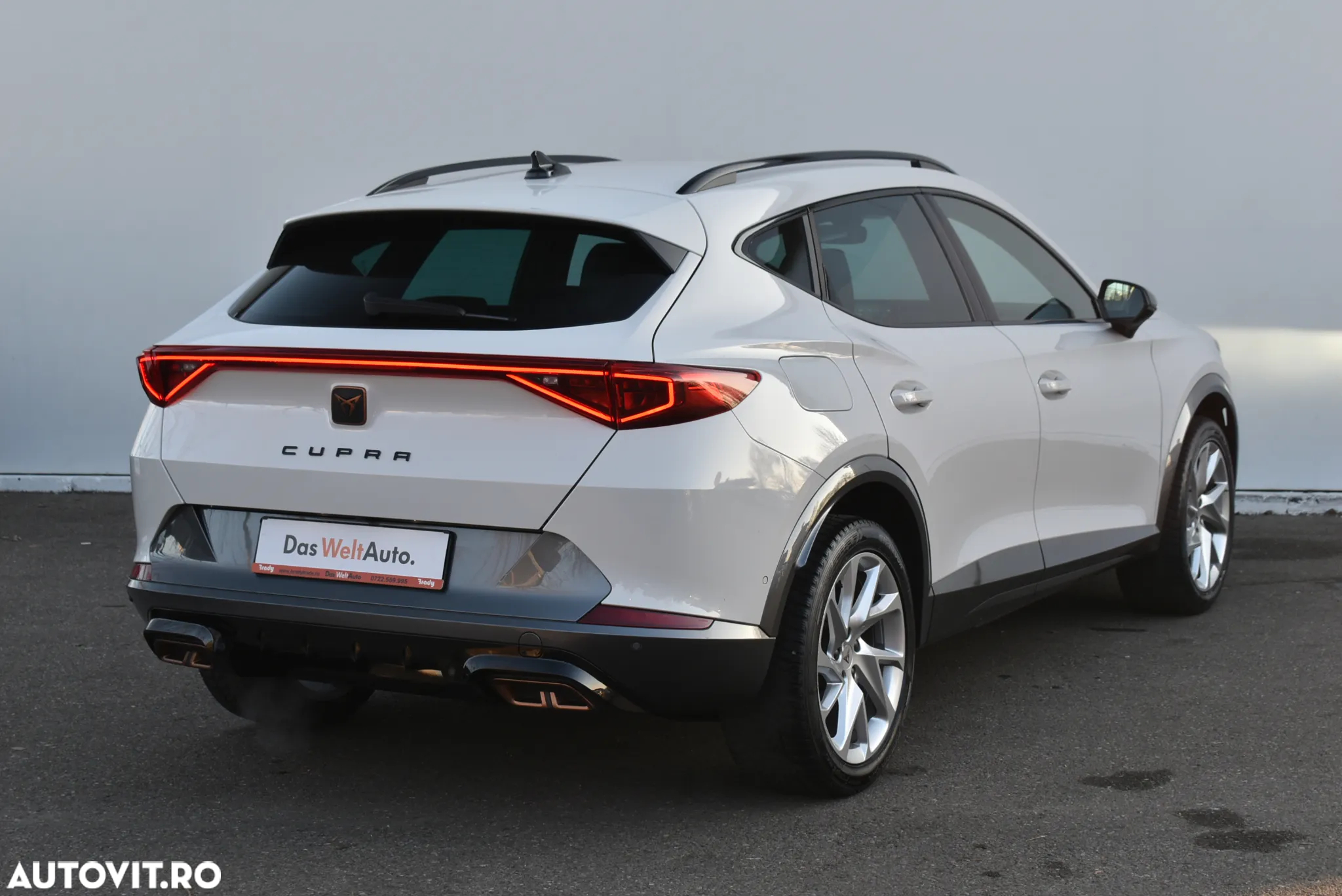 Cupra Formentor 1.4 e-HYBRID PHEV - 4