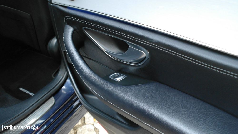 Mercedes-Benz E 300 de AMG Line - 18