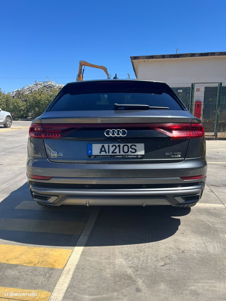 Audi Q8 - 11