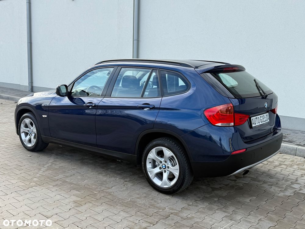 BMW X1 sDrive18i - 33