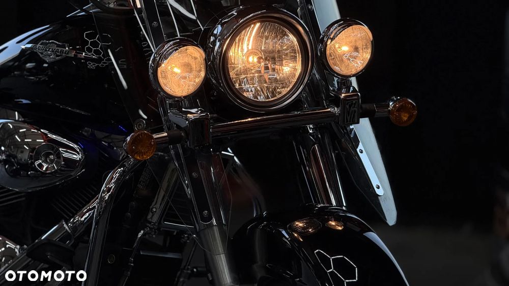 Suzuki Boulevard - 37