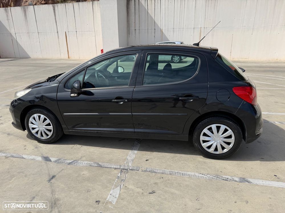 Peugeot 207 1.4 16V Trendy - 2