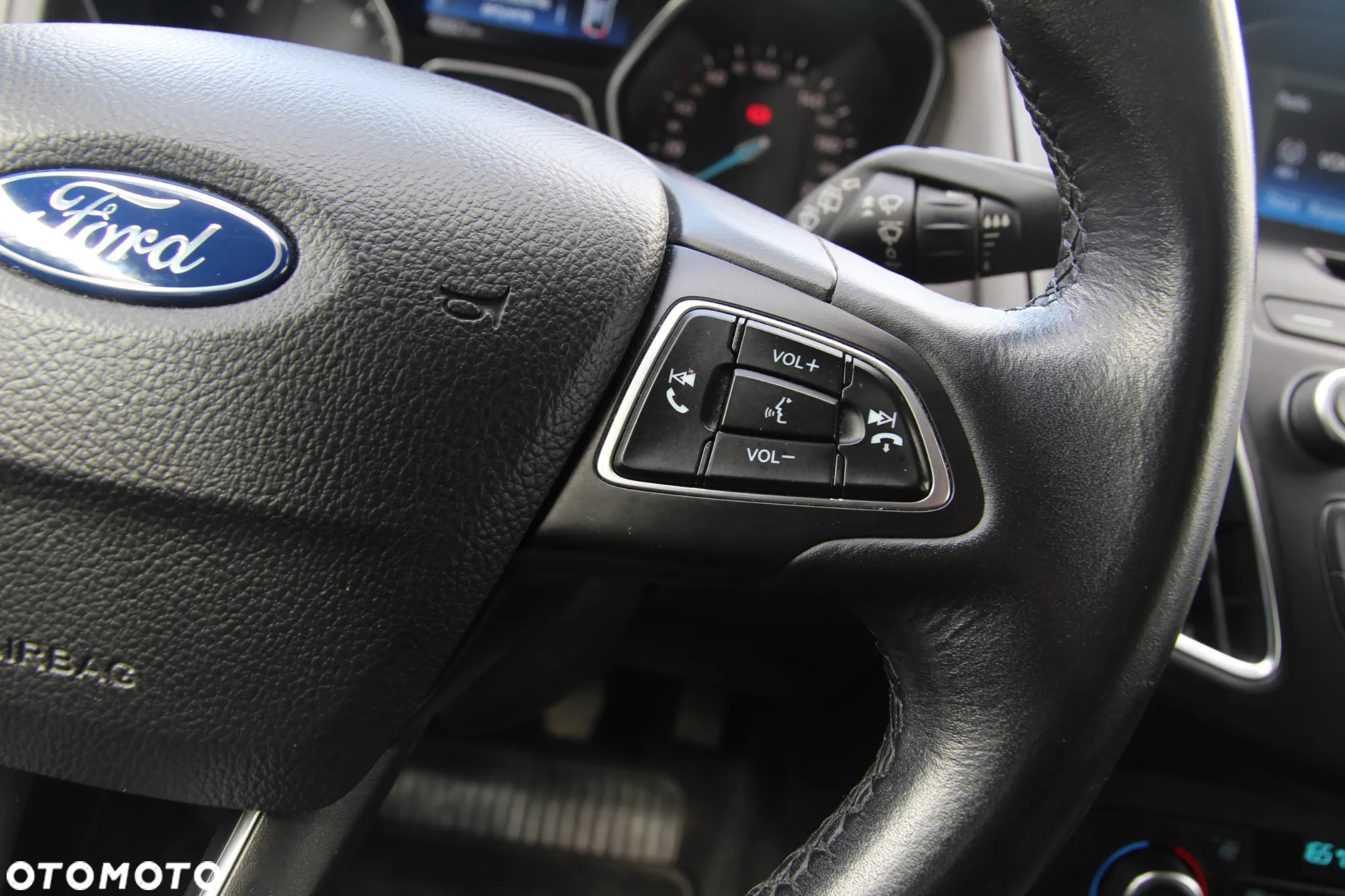 Ford Focus - 33