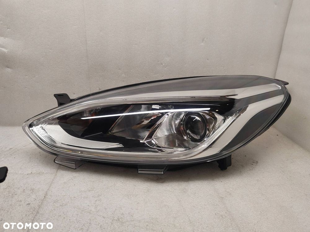 Ford Fiesta MK8 SOCZEWKA BEAM Komplet Lamp L1BB-13E014-CE, L1BB-13E015-CE - 3